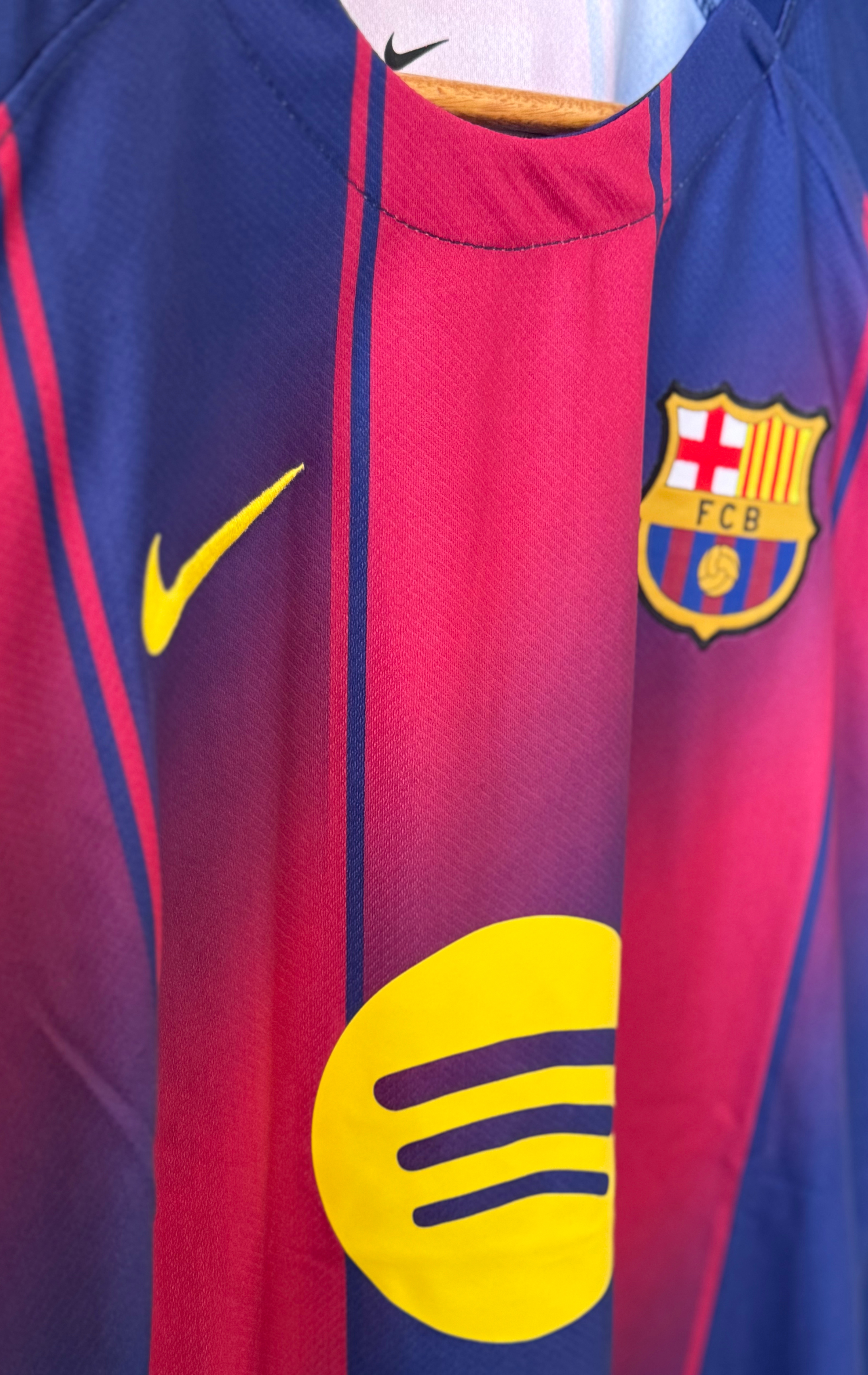 Camisa Barcelona Local 25-26 Versión Fan UCL