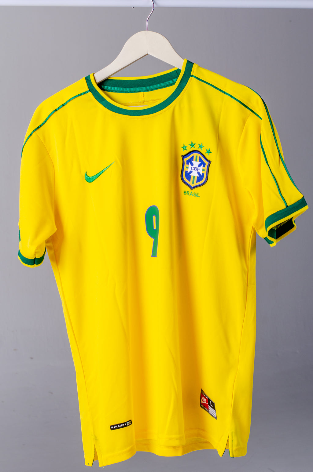 Camisa Brasil Local 2002 Retro Ronaldo 9