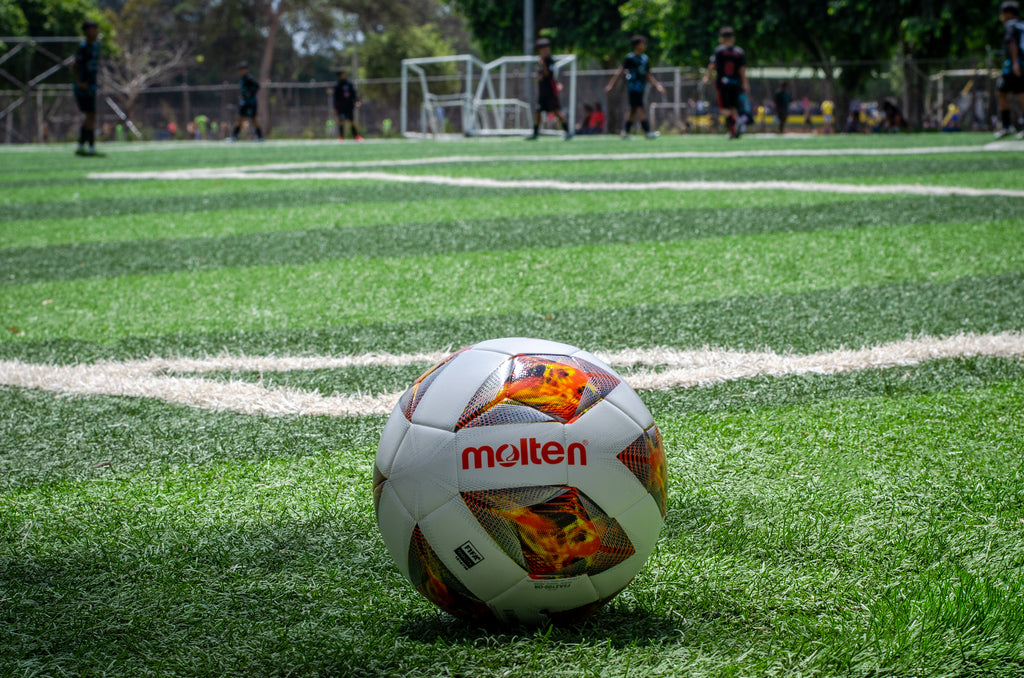 Balón de Fútbol Molten Vantaggio 5F5A3100-OR Naranja