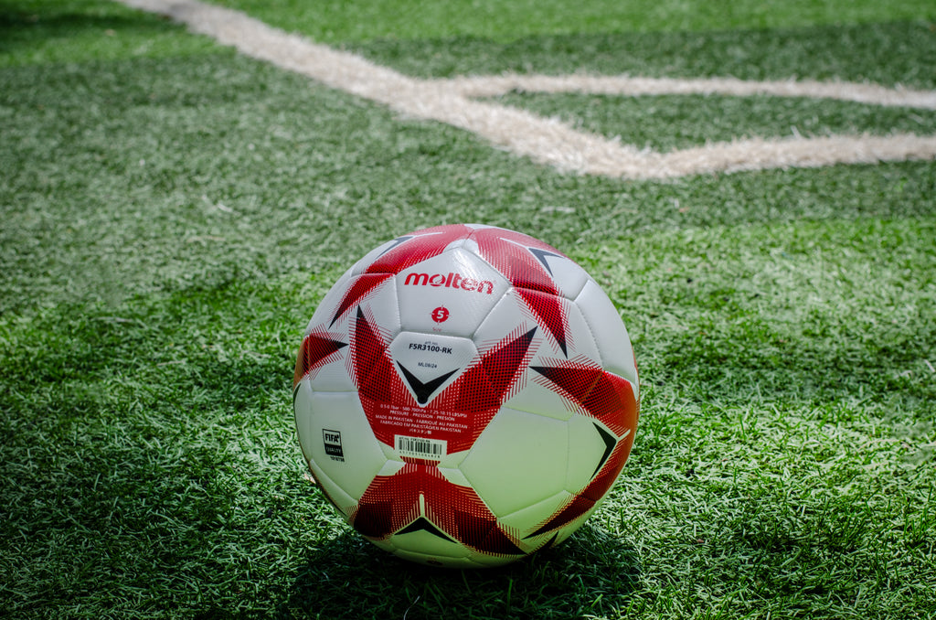 Balón de Fútbol Molten 5F5R3100-RK Rojo-Negro