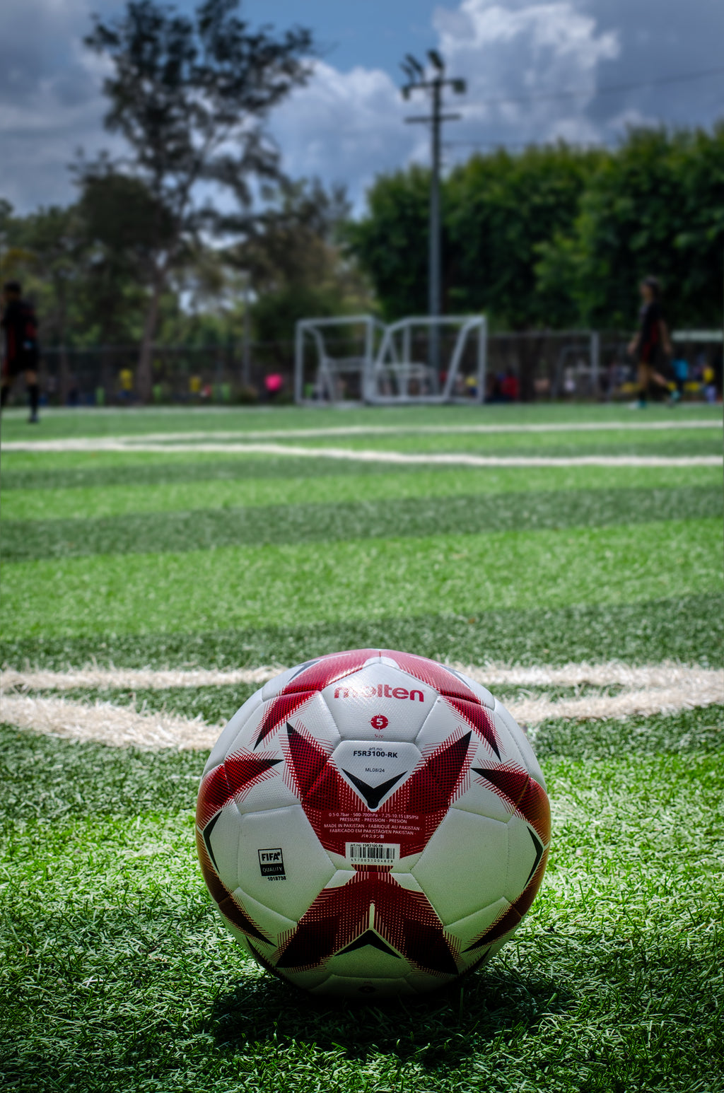 Balón de Fútbol Molten 5F5R3100-RK Rojo-Negro