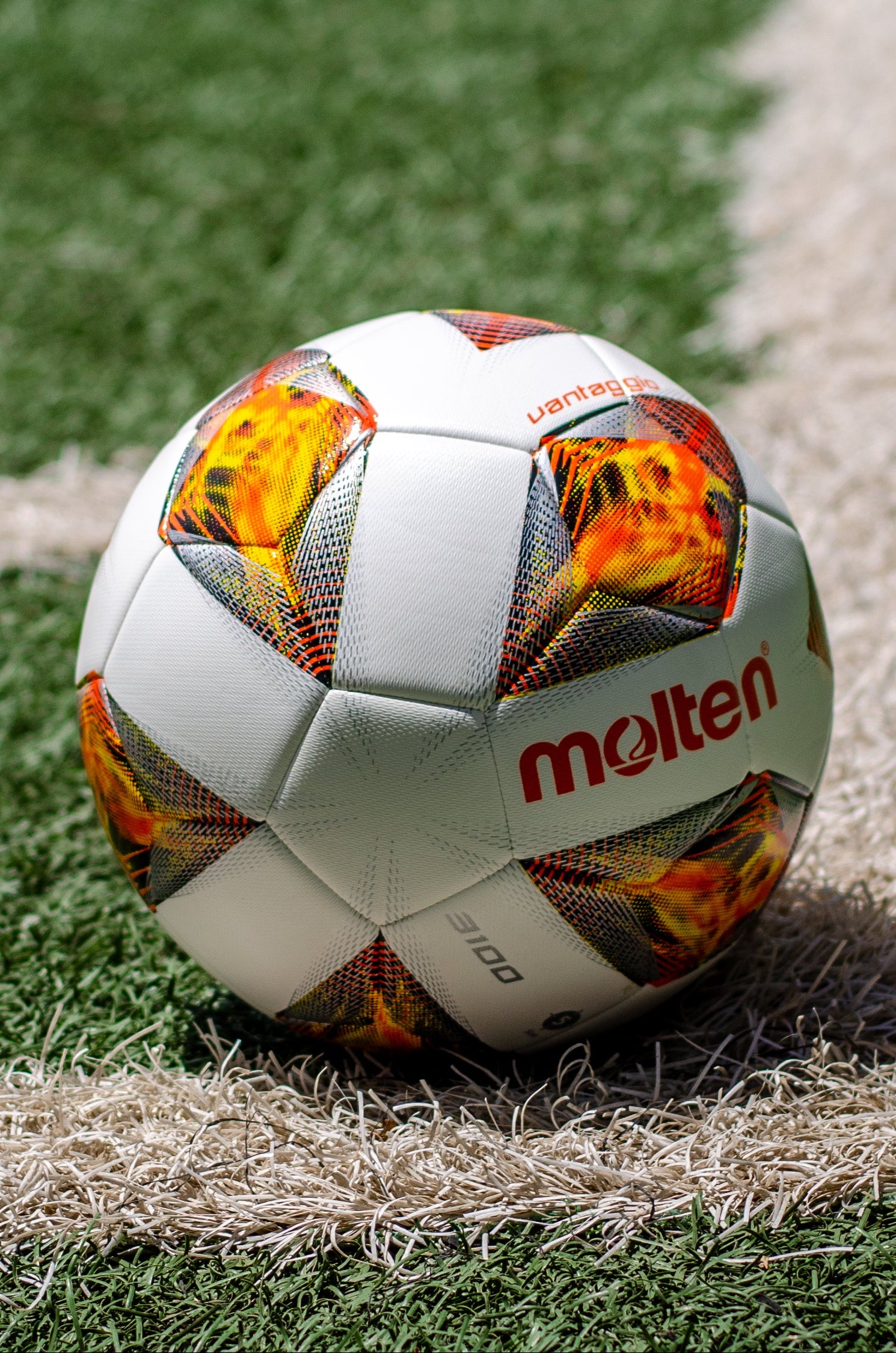 Balón de Fútbol Molten Vantaggio 5F5A3100-OR Naranja