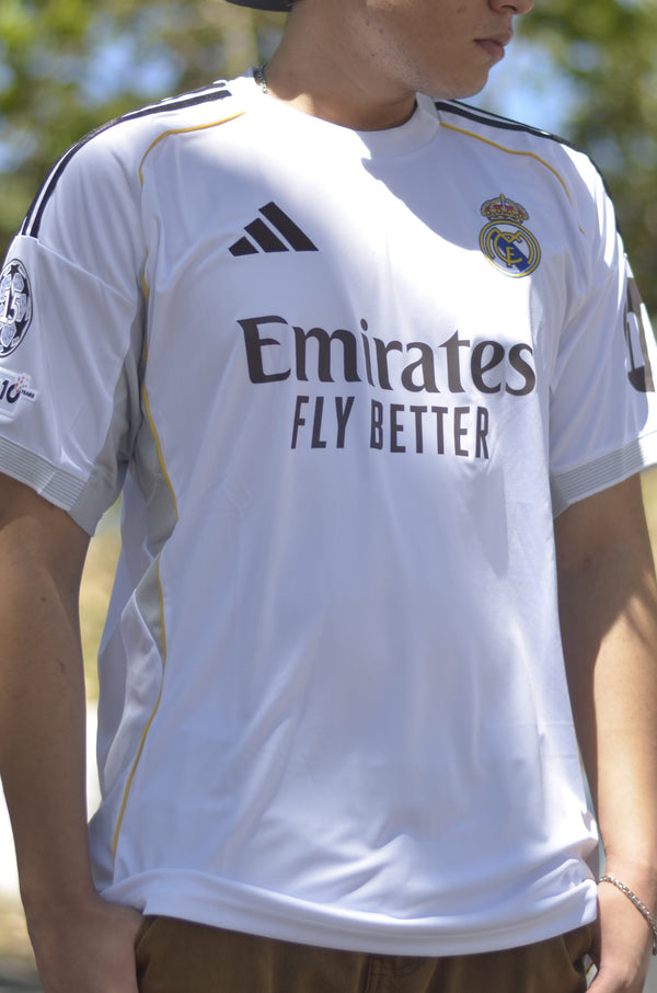 Camisa Real Madrid Local 25-26 Versión Fan