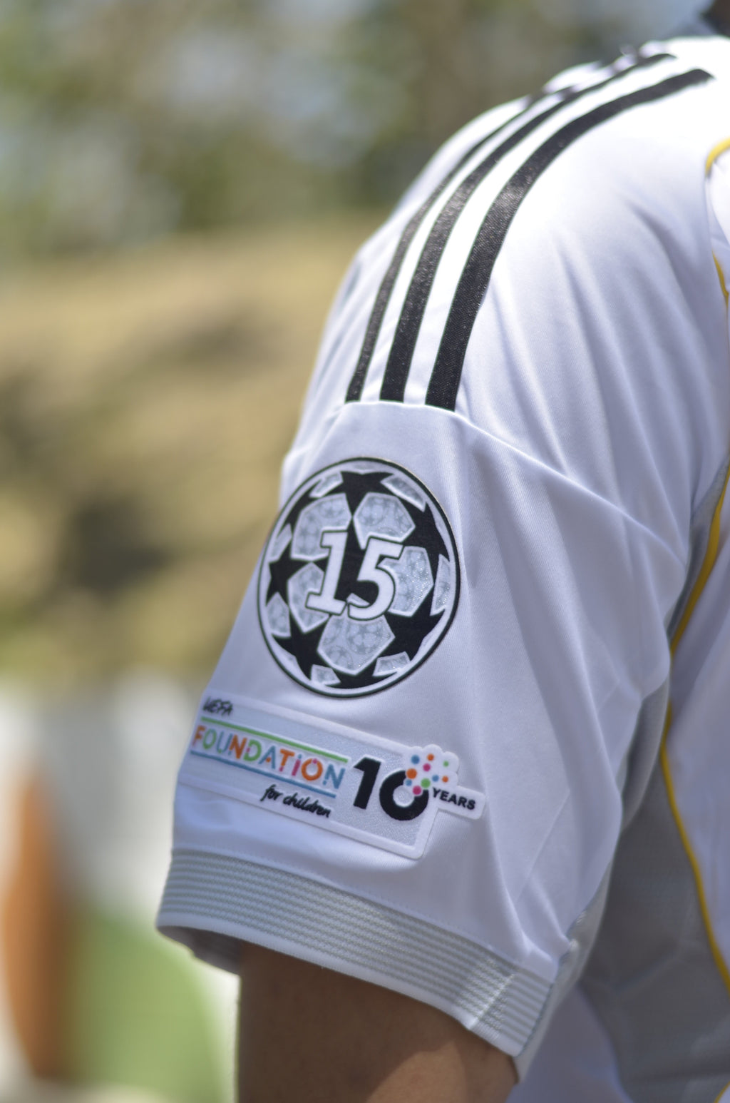 Camisa Real Madrid Local 25-26 Versión Fan