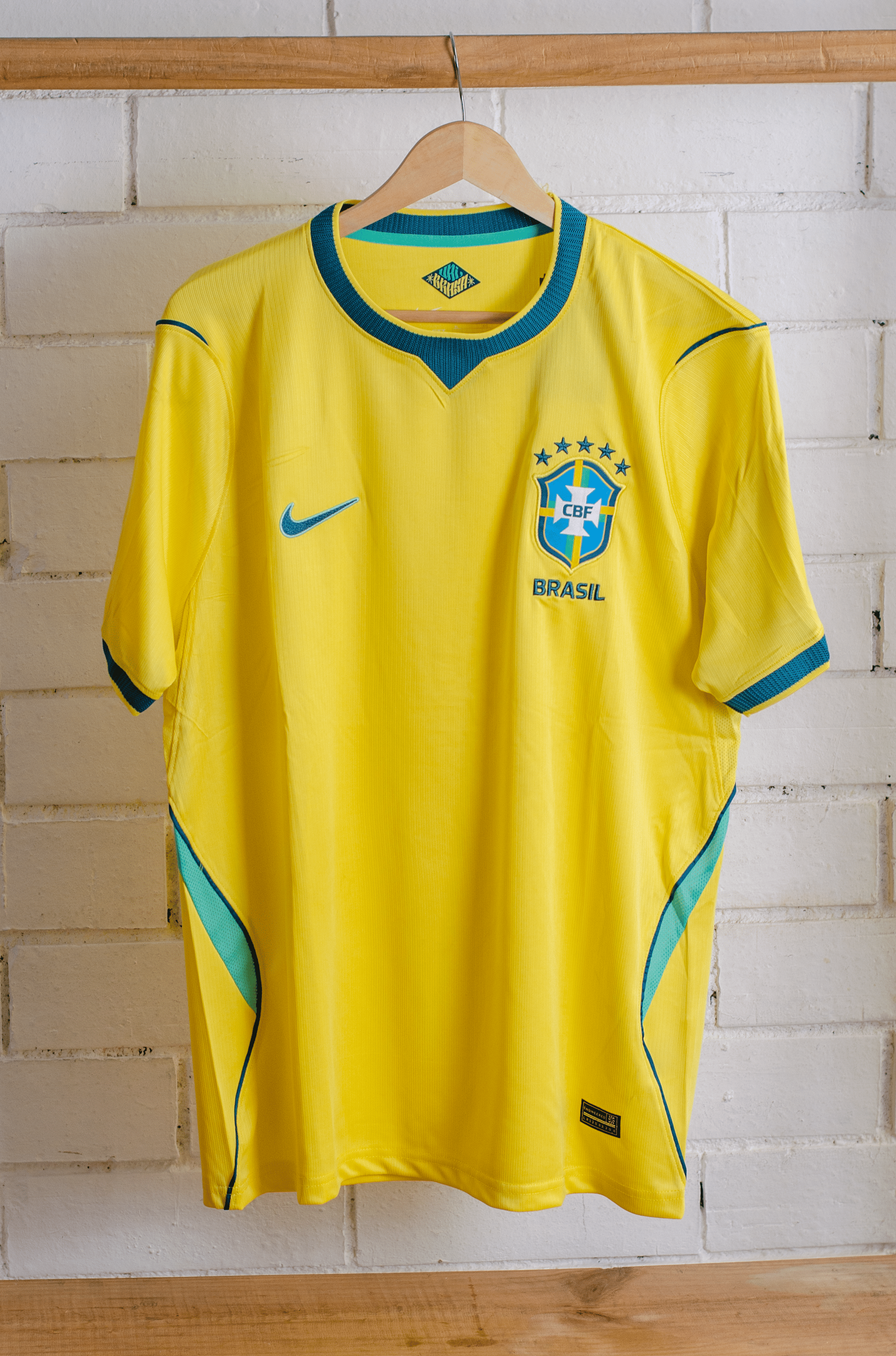 Camisa Brasil Local 2026 Versión Fan