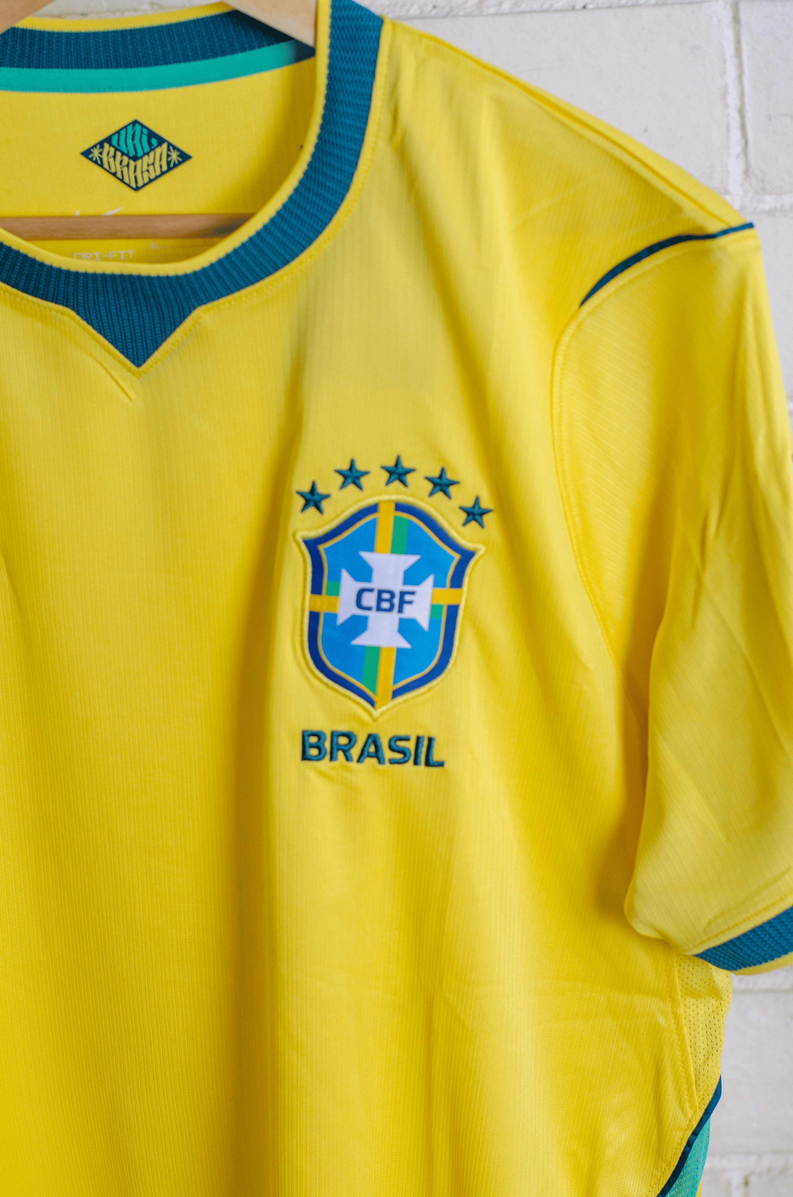 Camisa Brasil Local 2026 Versión Fan