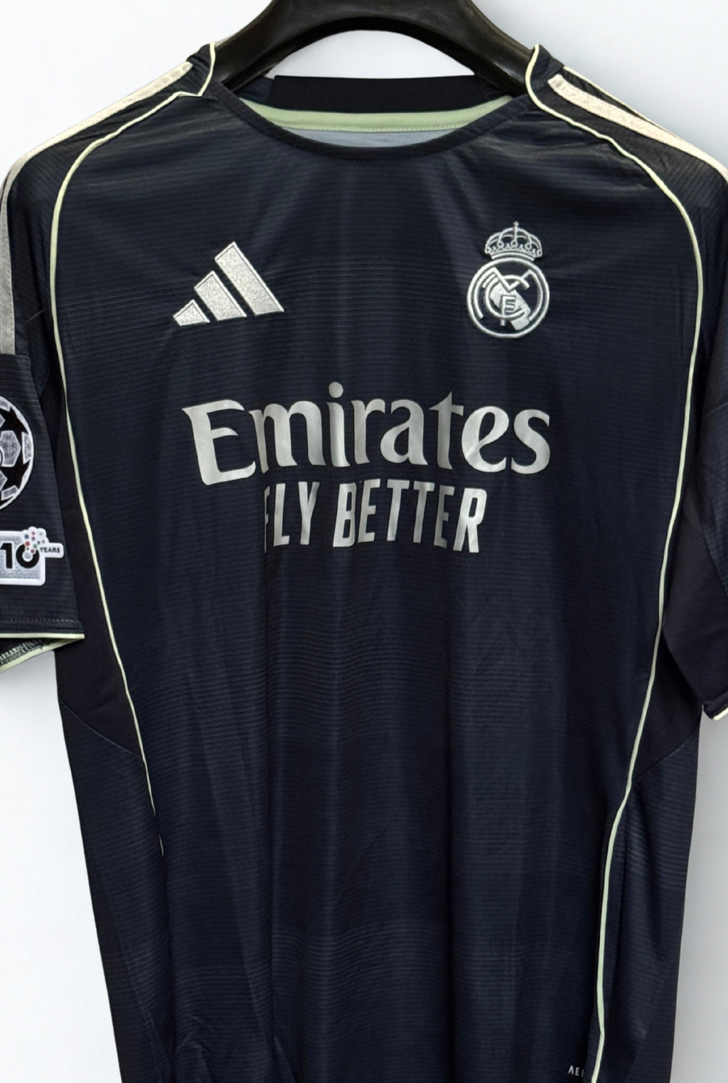 Camisa Real Madrid Visita 25-26 Versión Fan